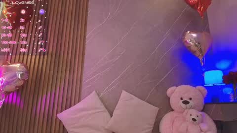 Ariana online show from April 2, 12:25 pm