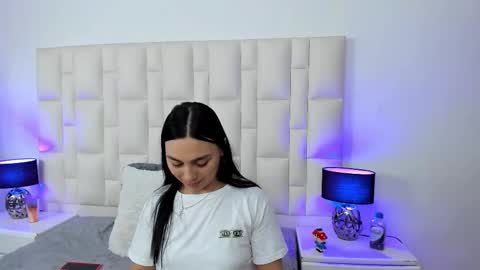 Snapshot of ariana_rouse_ chatting on October 3, 5:32 pm ariana online show from October 3, 5:32 pm