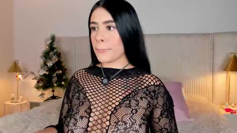 Susan online show from December 16, 8:36 pm