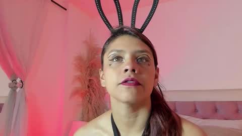 Arianna Collins online show from October 15, 12:05 pm