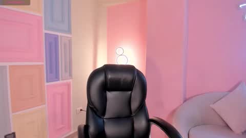 Ariana Dumont online show from September 10, 11:32 am