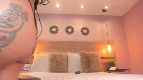 Ariana online show from April 28, 3:17 pm