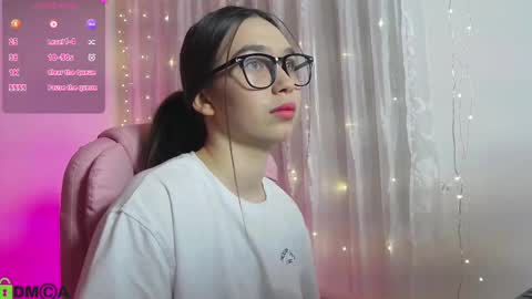 Snapshot of arianahot777 chatting on February 7, 3:23 am arianahot777 online show from February 7, 3:23 am