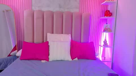ArianaRougee online show from May 31, 3:26 am