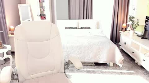 Ana online show from September 16, 12:39 pm