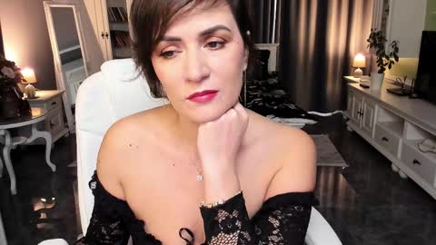 Ana online show from November 8, 12:16 pm