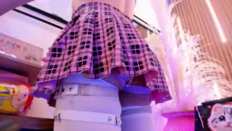 Ari  online show from December 18, 12:55 pm