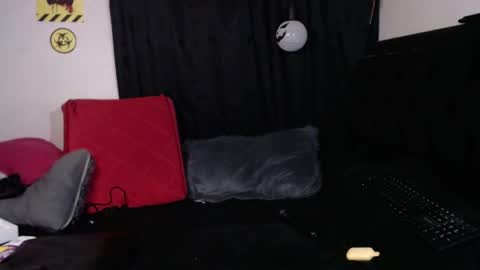 help me 100 hands up my OF is Free  online show from December 26, 4:32 am