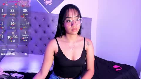 Snapshot of arianna_daviss chatting on February 25, 2:58 am online show from February 25, 2:58 am