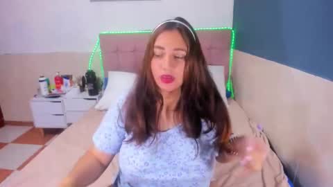 arianna_hot777 online show from December 16, 5:23 am