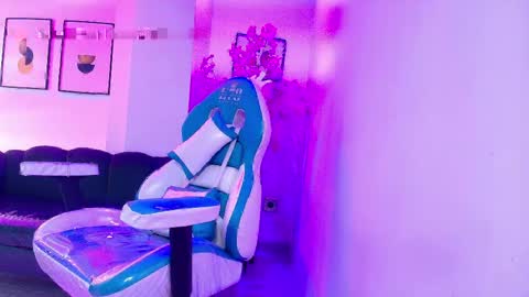 Snapshot of arianna_sweeet chatting on April 26, 3:59 am arianna_sweeet online show from April 26, 3:59 am