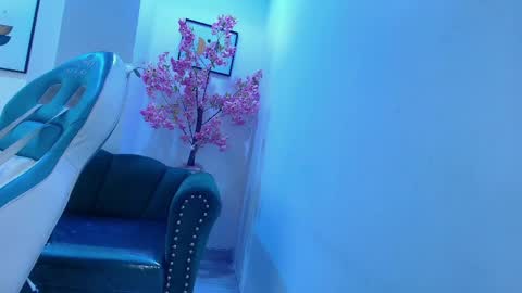Snapshot of arianna_sweeet chatting on June 4, 3:34 am arianna_sweeet online show from June 4, 3:34 am