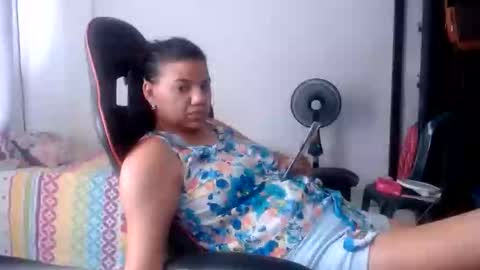 ariannaloovel online show from May 22, 6:02 pm