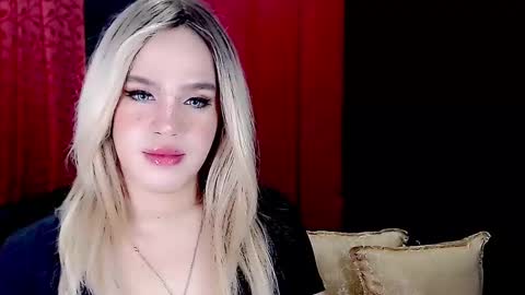 ARIANNE CUMS  online show from January 31, 10:10 am