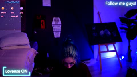 Snapshot of ariaxstark chatting on October 22, 9:47 pm Aria online show from October 22, 9:47 pm