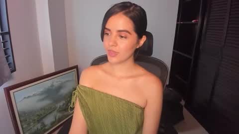 Snapshot of ariel_pinkdiamond chatting on October 6, 8:50 pm Ariel Pink Diamond online show from October 6, 8:50 pm