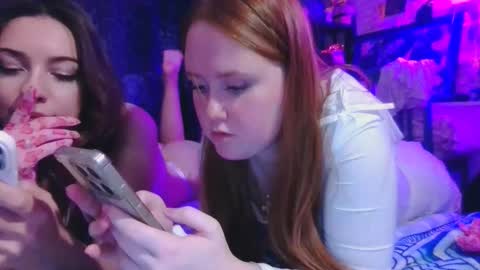 Ariel online show from October 6, 8:39 pm