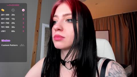 Ariel online show from December 1, 7:36 pm