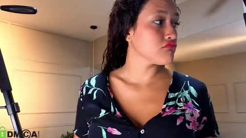 arielblossom____ online show from February 2, 11:42 am