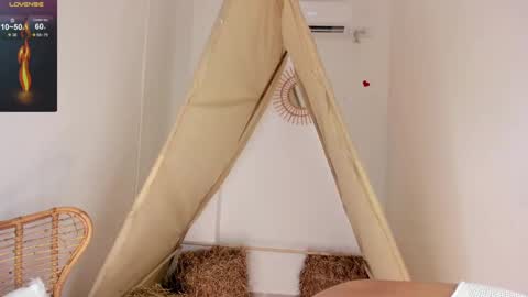 A R I   online show from September 19, 12:06 pm