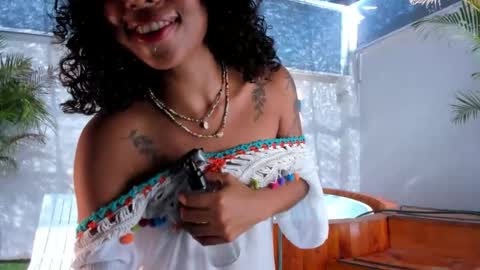 A R I   online show from November 2, 2:08 pm