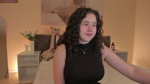 Ariella GTM3  Tue Wed Thu Fri Sat  0400 am-1030pm online show from May 7, 1:33 am