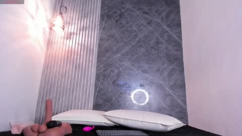 Ariel  online show from December 22, 3:33 pm