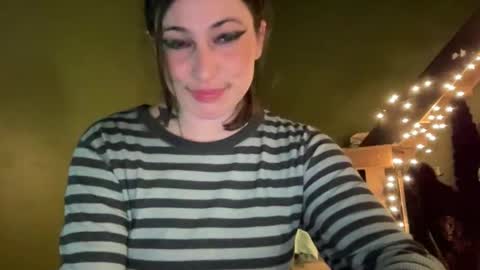 ariel  colin when hes here online show from March 22, 5:33 am