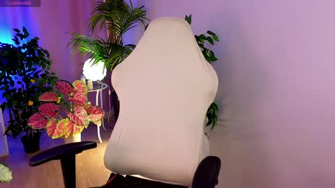 Adele online show from April 8, 6:24 am