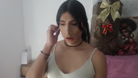 Ariana Forero ---- independet model online show from January 29, 5:35 pm