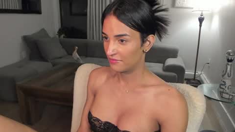 Aria online show from June 11, 2:53 am