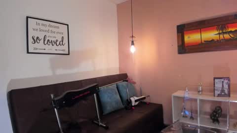  Arianna  online show from February 18, 6:58 pm