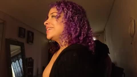 Arin online show from September 18, 7:16 pm