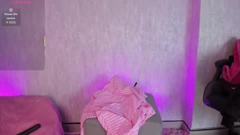 Ariel online show from November 21, 12:15 pm