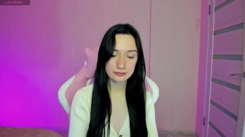 Snapshot of arina_meow19 chatting on October 8, 8:45 am arina_meow19 online show from October 8, 8:45 am