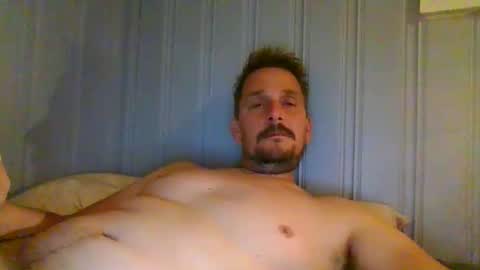 ariparikrigsmann online show from September 22, 7:38 pm