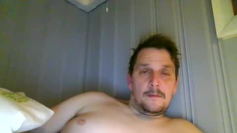 Snapshot of ariparikrigsmann chatting on February 1, 8:29 pm ariparikrigsmann online show from February 1, 8:29 pm