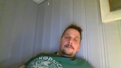 Snapshot of ariparikrigsmann chatting on February 11, 8:36 pm ariparikrigsmann online show from February 11, 8:36 pm