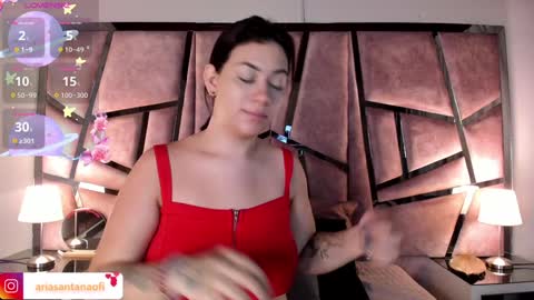 Aria online show from December 11, 11:30 am