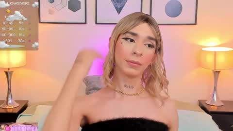   Nice to meet you  thumb up me please its important I  LOOK MY BIO DOWN online show from February 27, 7:34 am