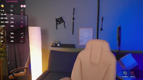 Astrid online show from February 20, 12:30 am