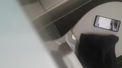 Snapshot of arjen87 chatting on February 27, 8:28 am arjen87 online show from February 27, 8:28 am