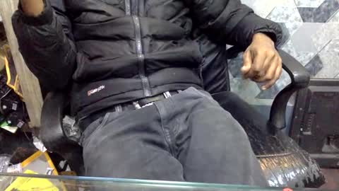 Snapshot of arjun9830 chatting on December 22, 7:49 am arjun9830 online show from December 22, 7:49 am