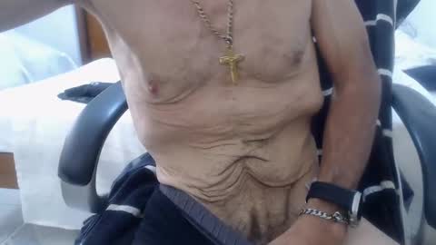 Snapshot of armaduradeacero chatting on January 25, 7:28 pm armaduradeacero online show from January 25, 7:28 pm