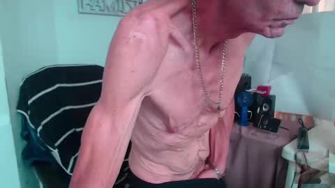 Snapshot of armaduradeacero chatting on September 9, 5:45 pm armaduradeacero online show from September 9, 5:45 pm