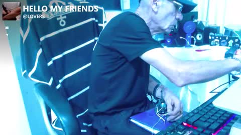 Snapshot of armaduradeacero chatting on September 14, 7:51 am armaduradeacero online show from September 14, 7:51 am