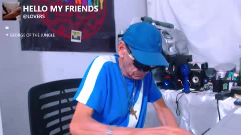 Snapshot of armaduradeacero chatting on September 17, 9:44 am armaduradeacero online show from September 17, 9:44 am