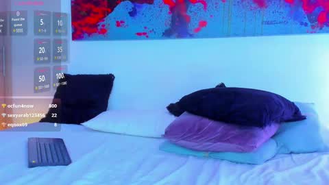   online show from February 12, 10:03 am