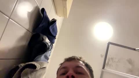 armyskater32 online show from November 13, 9:58 pm