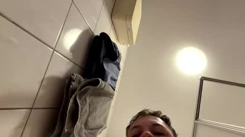 armyskater32 online show from March 27, 6:30 am